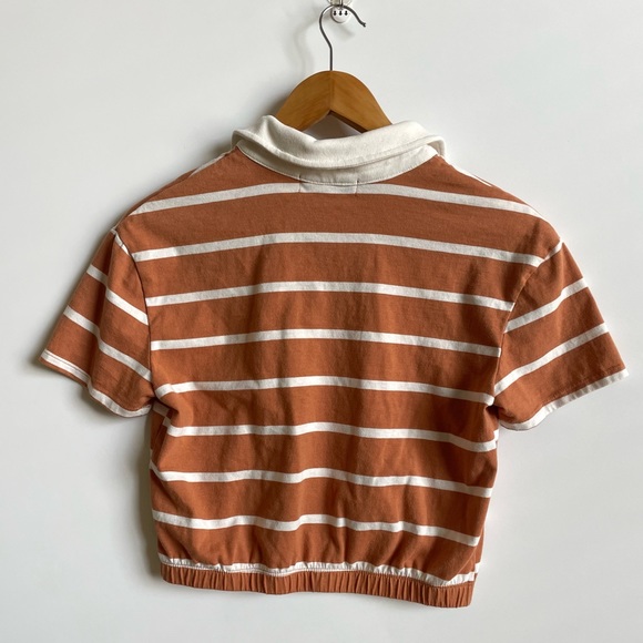 Strip crop top - Picture 2 of 8